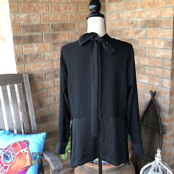 NWT h&m dressy blouse. - Picture 2 of 4